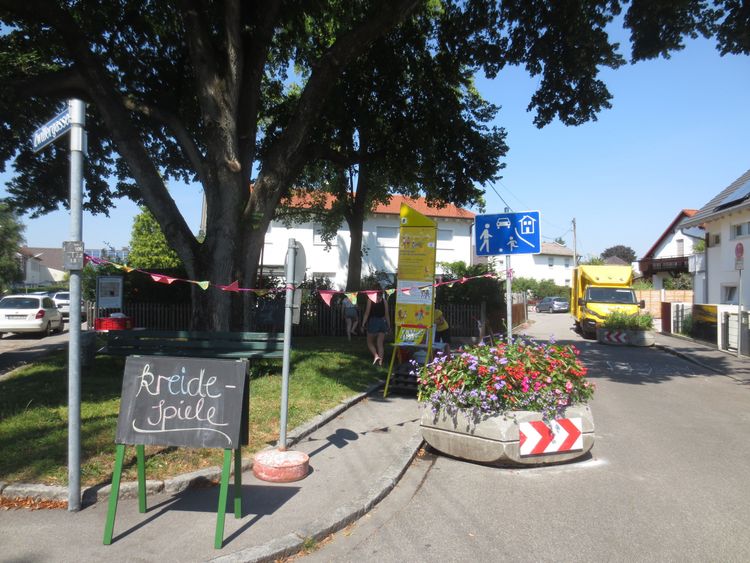 Aktionen auf den Sommerstraßen
