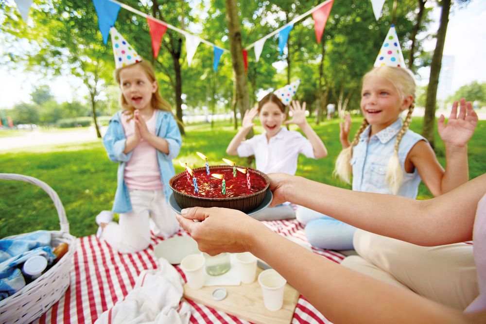Outdoor-Spielideen für den gelungenen Kindergeburtstag