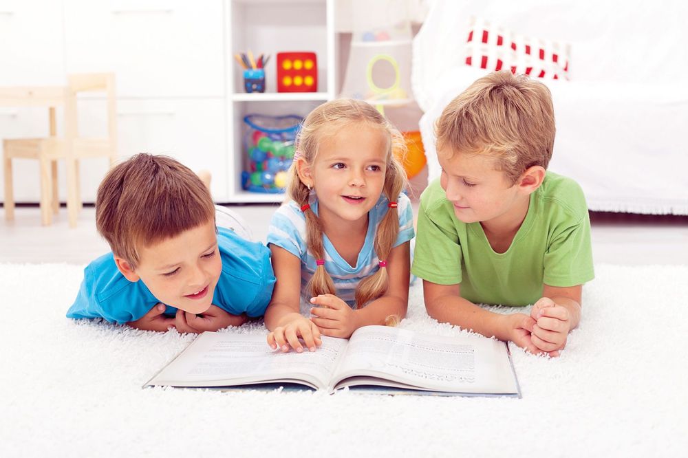 Kinder brauchen Bücher