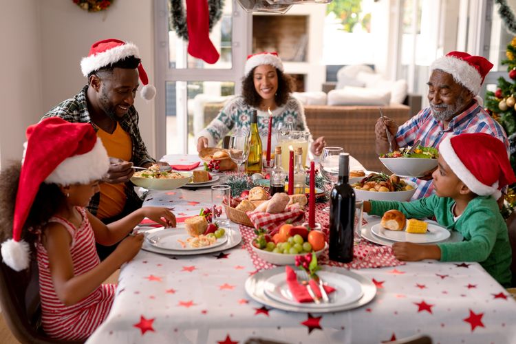 Weihnachten mit der Familie: Ideen, die (wirklich) Spaß machen