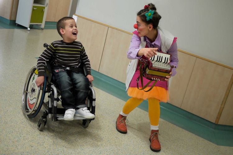 KlinikClowns bringen ein Stück vom Glück