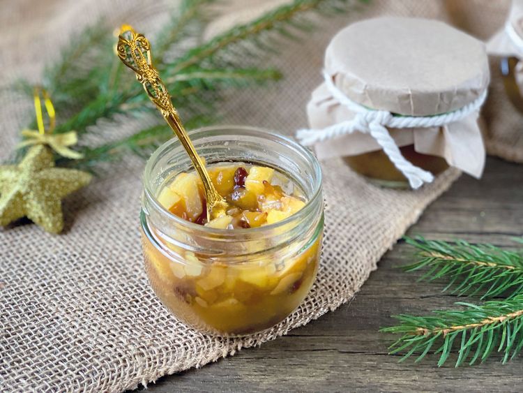 Rezeptidee für die Adventszeit: Bratapfel-Marmelade